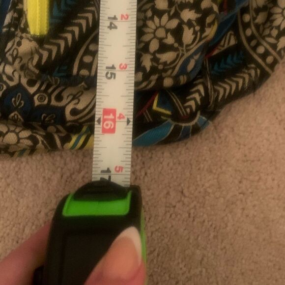 KAVU Green Blue Floral Rope Sling Bag with Adjustable Rope Strap 5 Compartment - Picture 7 of 7